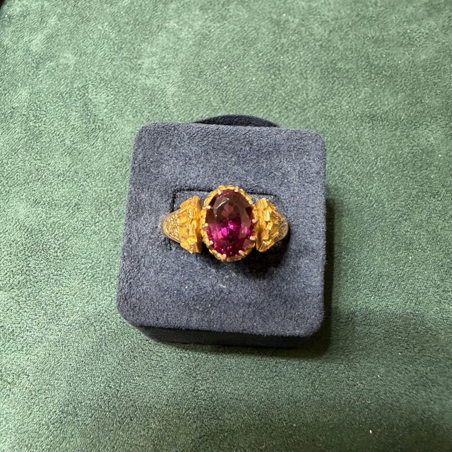 Vintage Oval Rodolite Garnet Victorian Revival in 18k Yellow Gold Solitaire Ring, Size 10.5 For Sale - Image 12 of 17