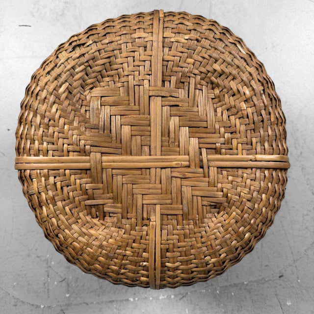Shōwa Japanese Bamboo Baskets, 1950, Set of 2 For Sale - Image 12 of 13