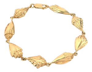 Mid 20th Century Eight Conch Seashell 14k Yellow Gold Charm Bracelet