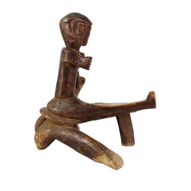 African Early 20th Century Makonde Figural Stool Chair Tanzania For Sale - Image 3 of 7