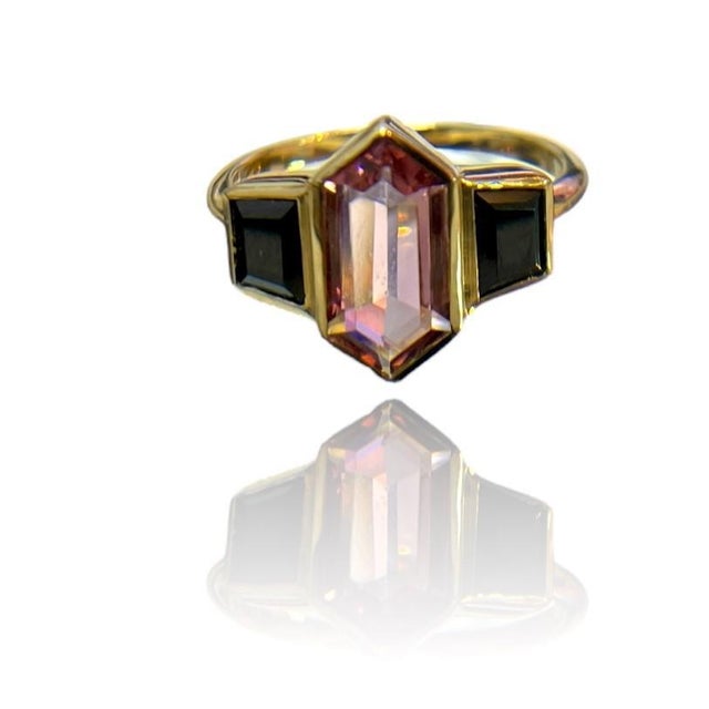 Modern 14k Yellow Gold Rubellite Tourmaline Black Spinel Ring For Sale - Image 3 of 6