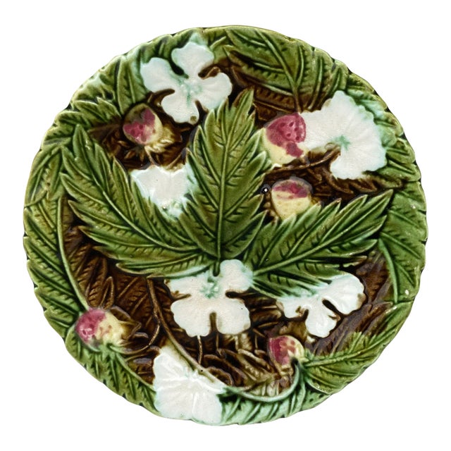 Majolica Strawberries Plate Orchies, Circa 1890 For Sale