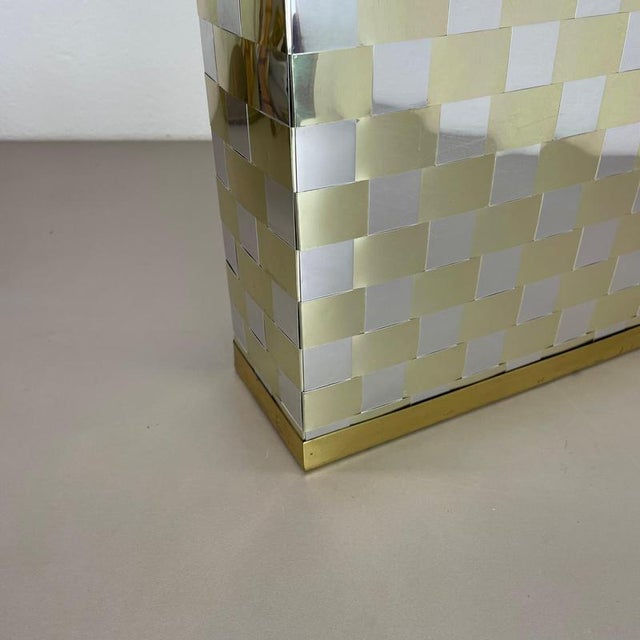1970s Hollywood Regency Bicolor Magazine Holder in the style of Paul Evans, Italy, 1970s For Sale - Image 5 of 16