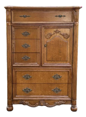 Stanley Furniture Quarter Sawn Oak Victorian Gentleman Chest