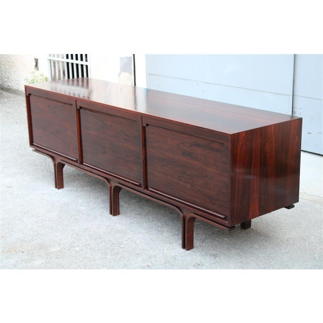 Low Rosewood Sideboard by Gianfranco Frattini for Bernini, 1960s For Sale - Image 9 of 17