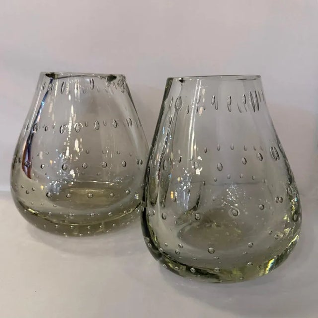 Glass Mid-Century Modern Bullicante Glass Bookend Vases by Carl Erikson - a Pair For Sale - Image 7 of 9