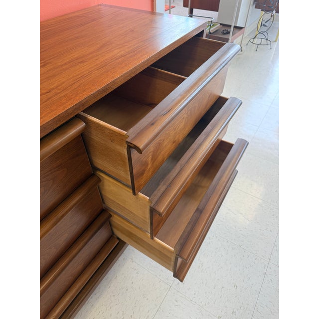 Wood Mid Century Modern Walnut 9 Drawer by Lane Furniture From Their Rhythm Line For Sale - Image 7 of 12