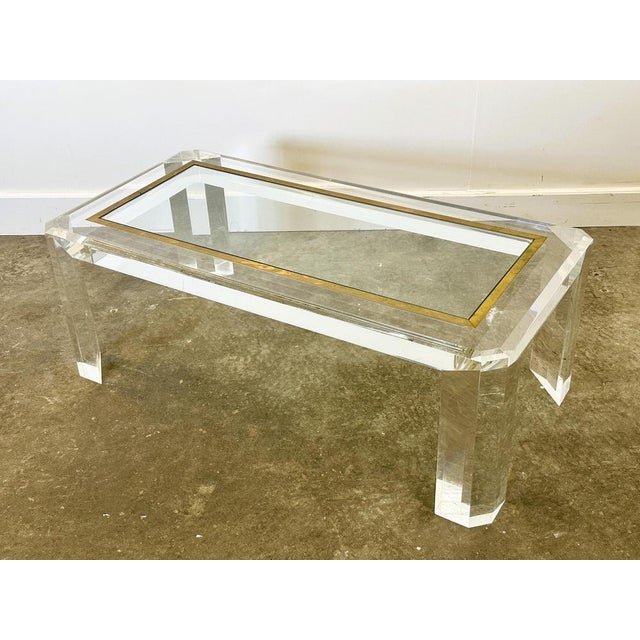 Acrylic Glass Coffee Table with Brass Details and Glass Plate, France, 1980s For Sale - Image 15 of 15