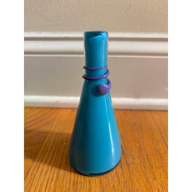 Glass Lot of 2 Signed Studio Art Glass Vases: 1986 Tricia Allen & 1994 John Burchetta For Sale - Image 7 of 9