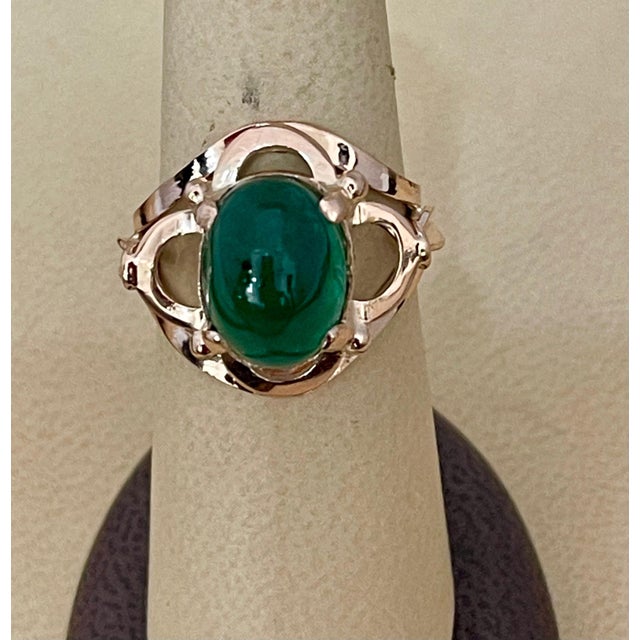6 Carat Elongated Oval Emerald Cabochon 14 Karat Rose Gold Cocktail Ring Vintage For Sale - Image 18 of 18