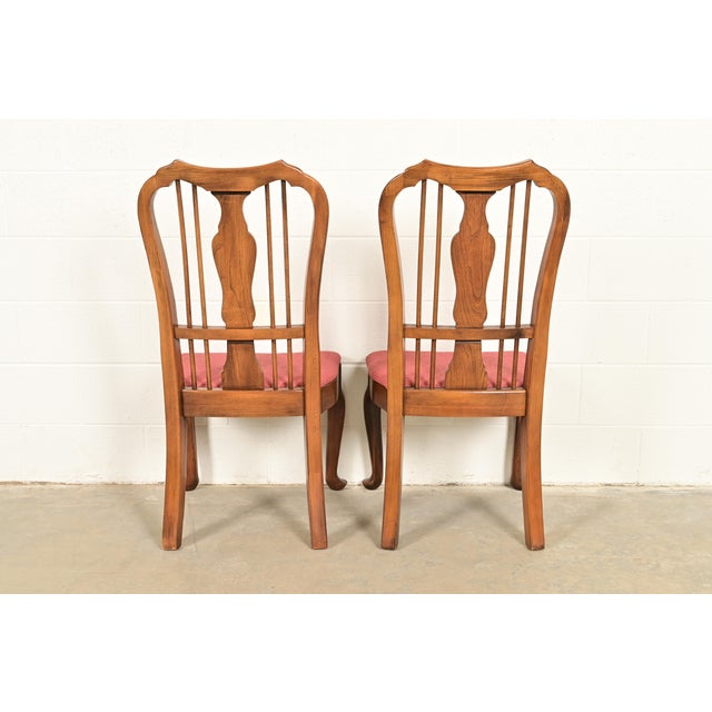 Baker Furniture Style Queen Anne Solid Walnut Dining Chairs, Set of Six For Sale - Image 13 of 15
