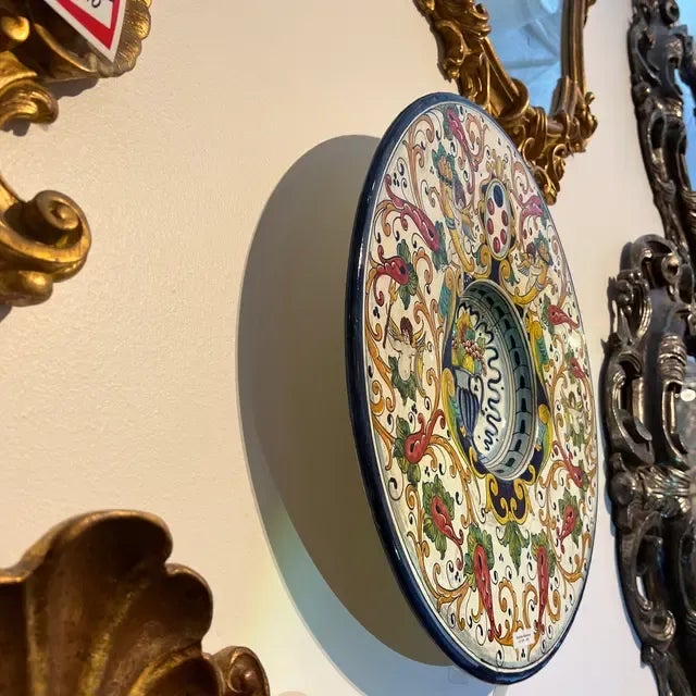 Ceramic 1990s Italian Hand-Painted Round Ceramic Wall Plate For Sale - Image 7 of 12