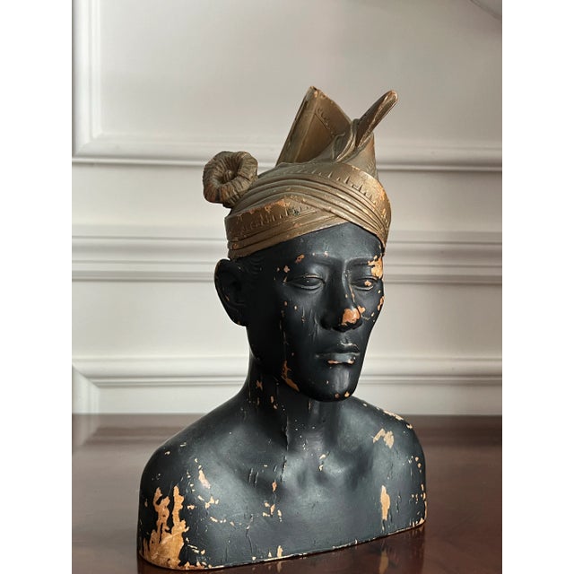 Wood Antique and Rare Indonesian Klungkung Warrior Bust – Balinese Carved Wood Statuette Figurine For Sale - Image 7 of 9