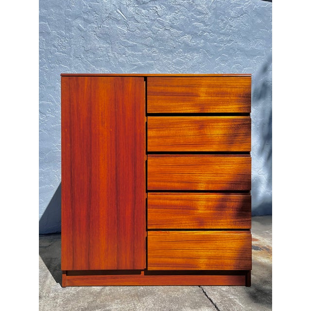 Danish Mid 20th Century Modern Teak Highboy Dresser or Gentlemen’s Chest For Sale In Tampa - Image 6 of 17