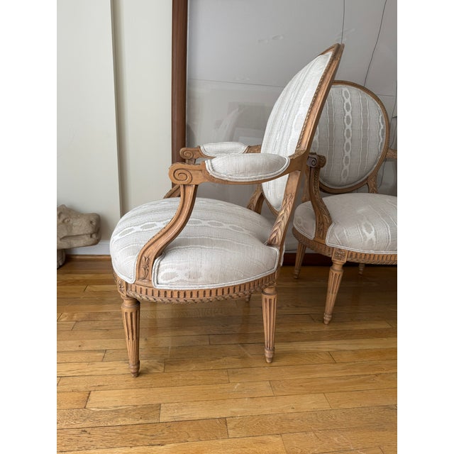 French Mid 19th Century Louis XIV Chairs, 4 Pieces For Sale - Image 3 of 4