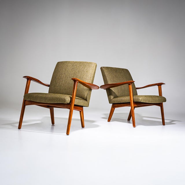 Green Pair of Lounge Chairs, Probably Italy, Mid-20th Century For Sale - Image 8 of 18