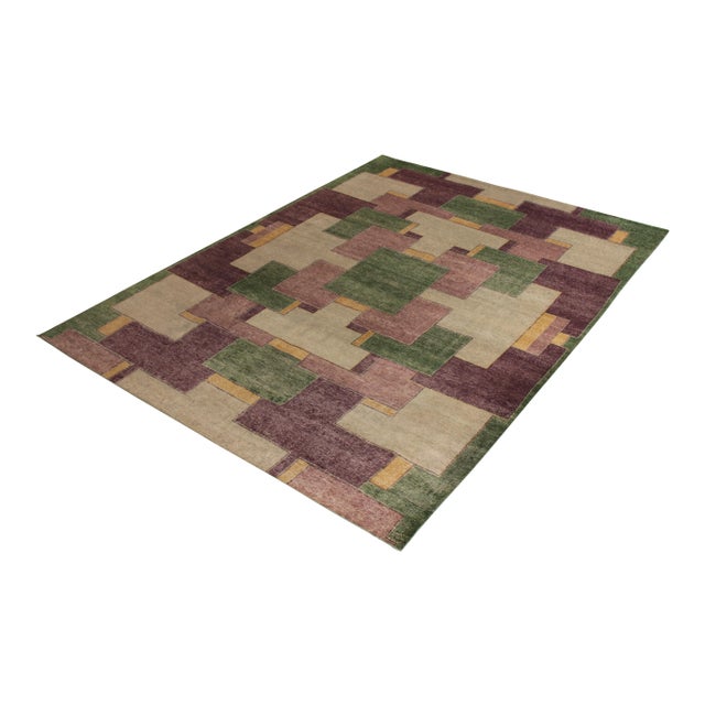 This 5x8 rug design is an exciting new addition to the Homage Collection by Rug & Kilim—an encyclopedia of styles...