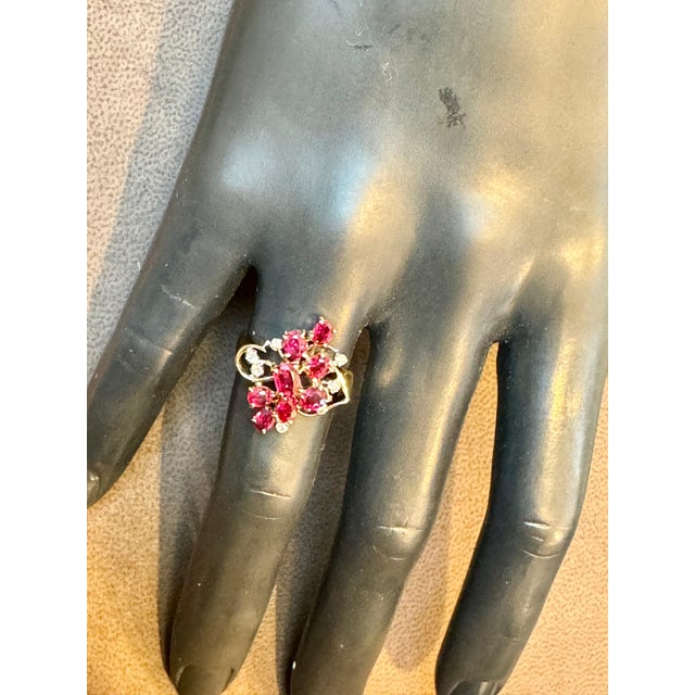 Natural Oval Ruby and Diamond 14 Karat Yellow Gold Cocktail Ring Size 7 For Sale - Image 4 of 18