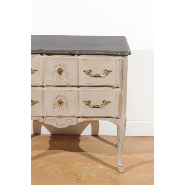 Off-white 1910s French Louis XV Style Grey Painted Commode For Sale - Image 8 of 13