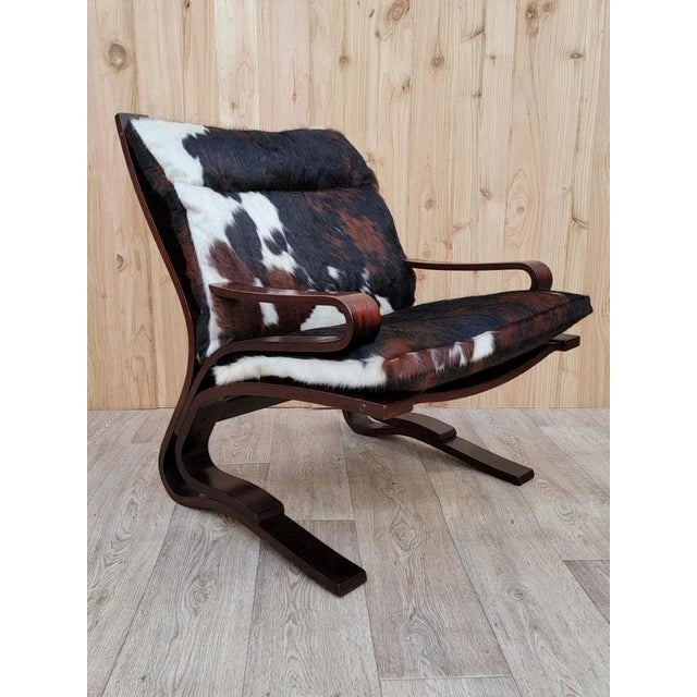 Mid Century Modern Danish Rosewood Siesta Lounge Chair by Ingmar Relling for Westnofa Newly Reupholstered in a High End...