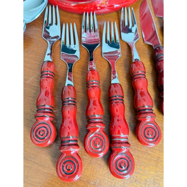 Vintage Tirol Cutlery Set and Fondue Pot in Red Ceramic and Stainless Steel, 1970s, Set of 24 For Sale - Image 4 of 13