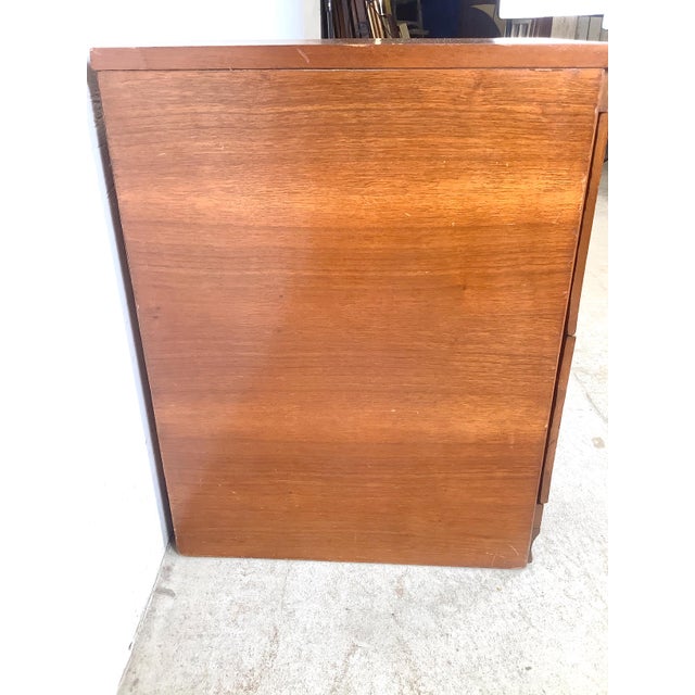 Vintage American Modern Two-Drawer Nightstand For Sale - Image 11 of 18