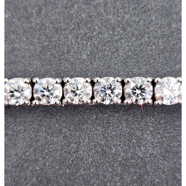 Early 21st Century 11.57 Ct Diamond Tennis Bracelet For Sale - Image 5 of 9