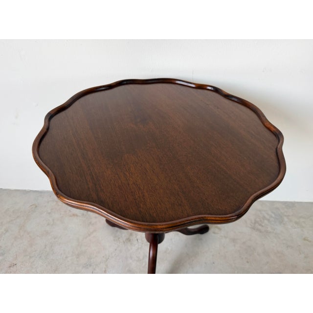 1970s Vintage George III–Style Mahogany Tripod End Table For Sale - Image 10 of 13