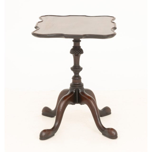 Queen Anne Style Mahogany Pie Crust Top Tea Table For Sale In New York - Image 6 of 6