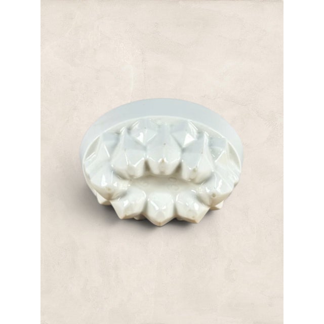 White Antique English Victorian Ironstone Savoy Pattern Jelly Mould For Sale - Image 8 of 8