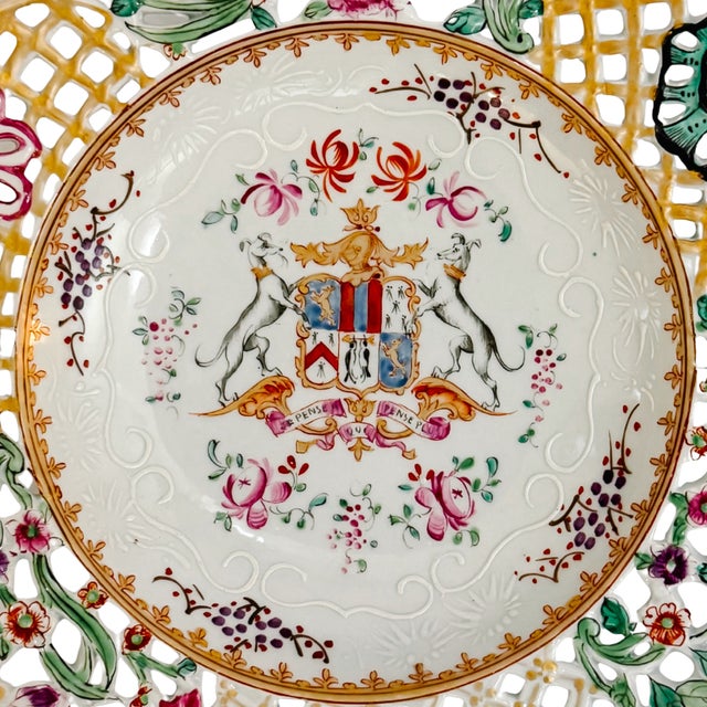 Ceramic 19th C. Edme Samson French Reticulated Armorial Bowls - Set of 4 For Sale - Image 7 of 13