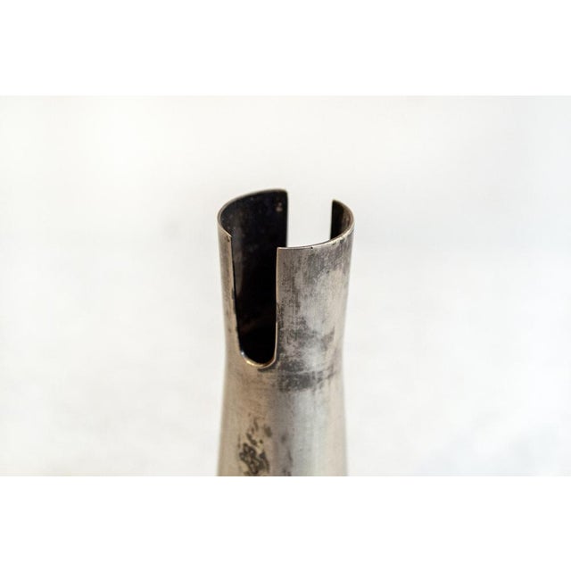 Silver-plated metal vase. Gallia Collection Designer Lino Sabattini Manufacturer Christofle 1950s This piece has an...