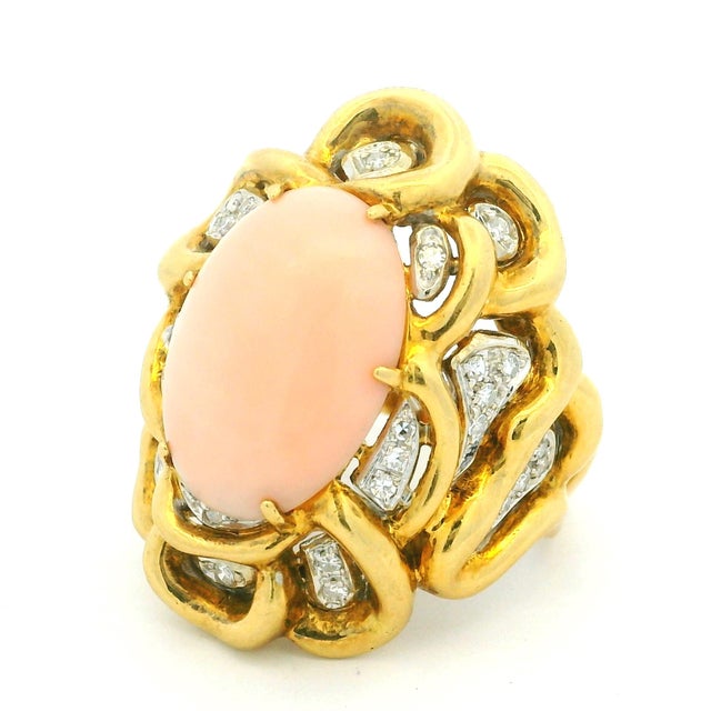 Modern Vintage Italian Angel Skin Coral and Diamond Cocktail Ring in 18k Yellow Gold, Size 9 For Sale - Image 3 of 15