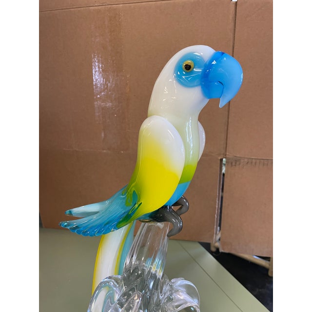 1980s Formia Murano "Andromeda" Parrot Sculpture on Perch For Sale In Tampa - Image 6 of 10