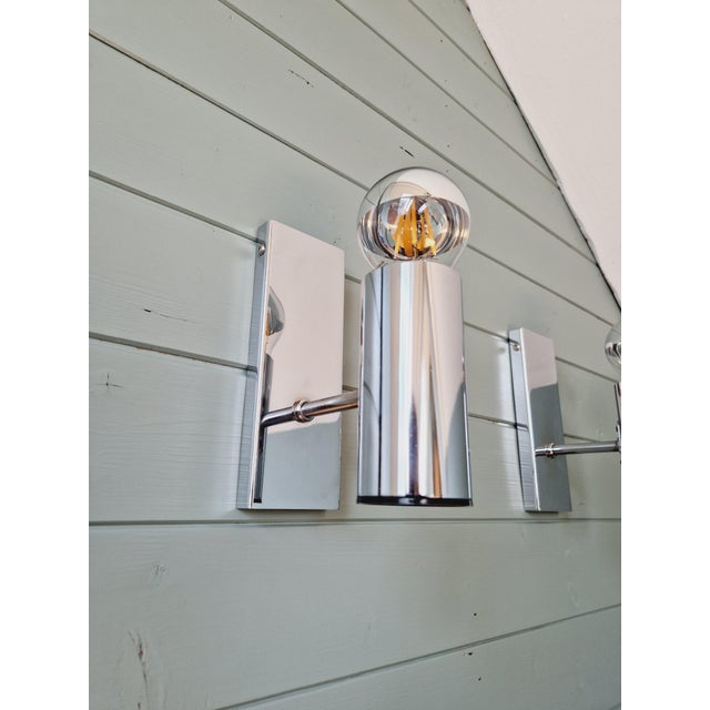 1970s Tubular Wall Lights in Chrome Metal, 1970s, Set of 2 For Sale - Image 5 of 17