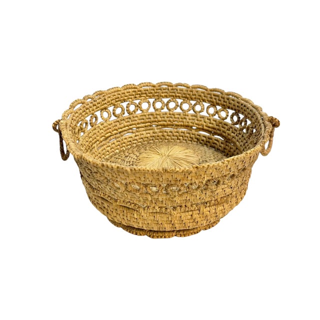 Early 20th Century Antique French Provincial Handwoven Coiled Rope Basket With Ring Handles For Sale - Image 5 of 18