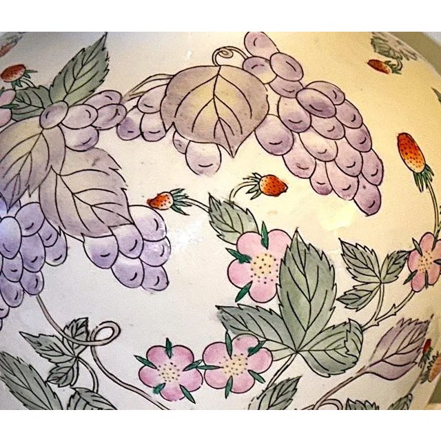 Vintage Chinoiserie Strawberry Motif Vase For Sale In New York - Image 6 of 10