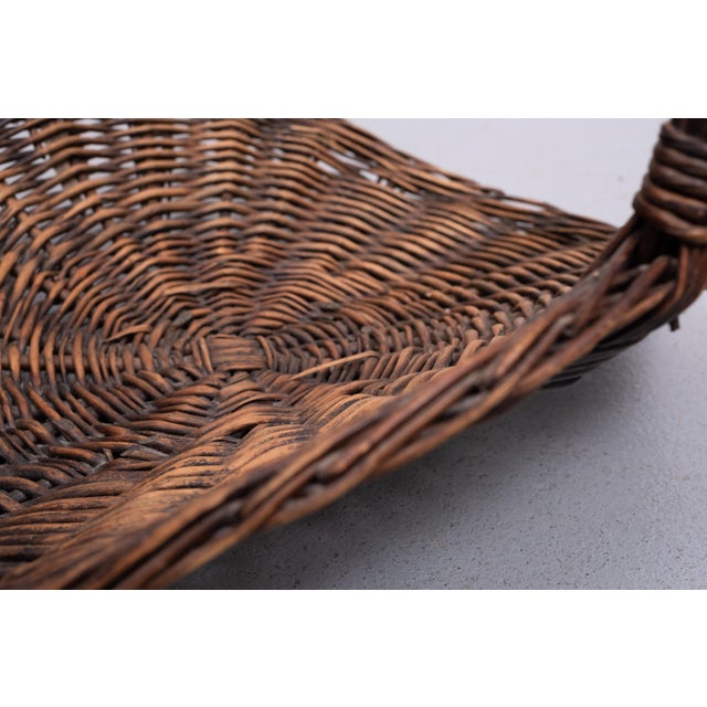 Very nice Rattan Magazine holder. Beautiful color. 1960s Holland