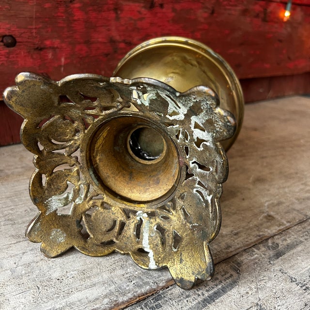 1900s Victorian Brass Oil Lamp With Ornate Base & Clear Glass Chimney For Sale - Image 9 of 12