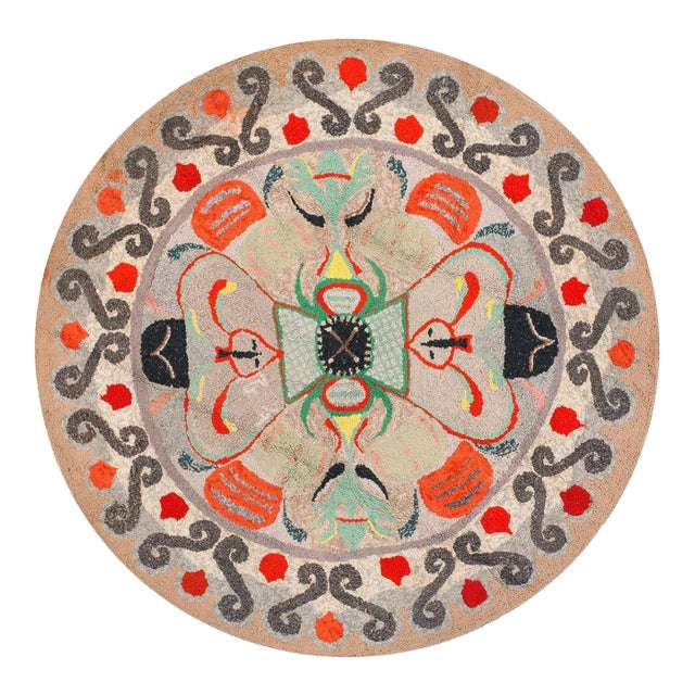 1920s Gray Medallion Round Folk Art Antique American Hooked Rug 6'2" X 6'5" Handknotted Wool Carpet For Sale