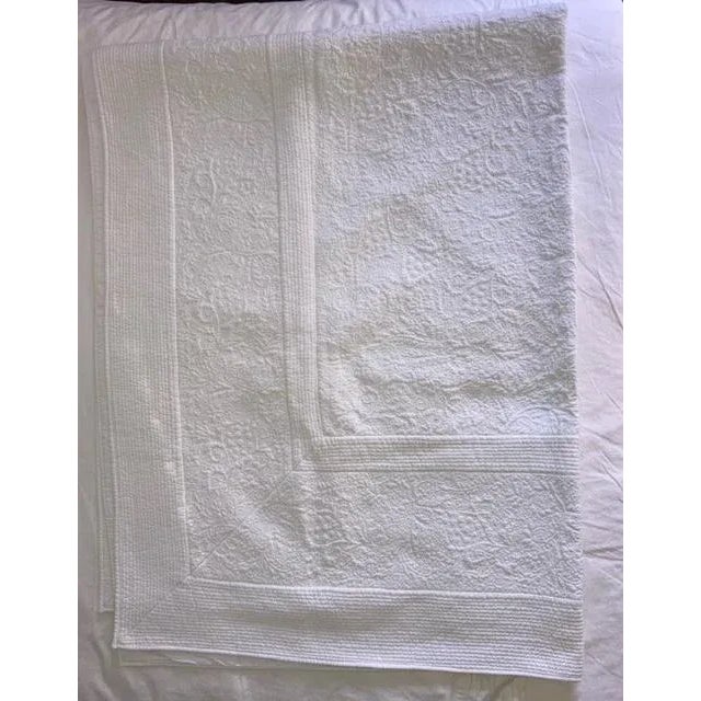 Add a touch of luxury to your bedroom with this set beautifully quilted bed cover.. Made from soft 100% cotton, this...