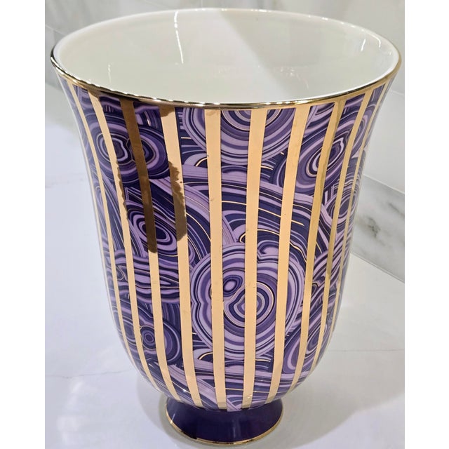 Contemporary 2015 Jonathan Adler Grand Purple Malachite Stripe Urn Vase For Sale - Image 3 of 9