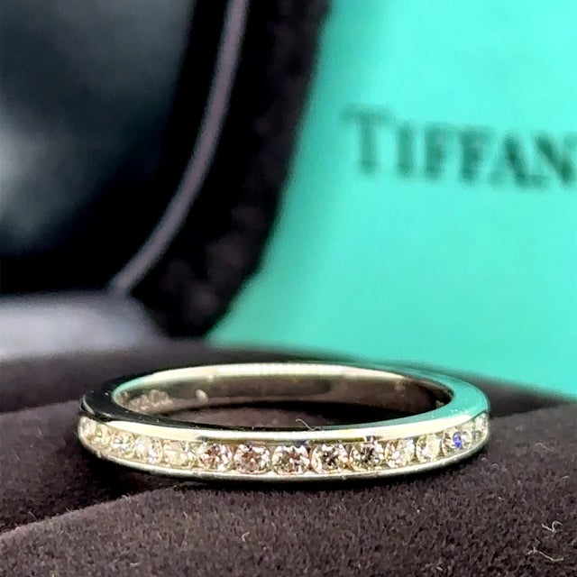 Contemporary Tiffany & Co Setting Wedding Band 0.24ct For Sale - Image 3 of 8