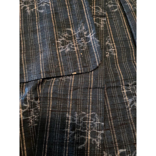 Japanese Woven Linen Kimono with Katazome Stencil Dyes For Sale - Image 9 of 9