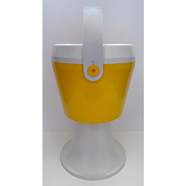 1960's Mod Standing Beverage Cooler With Removable Base For Sale - Image 4 of 12