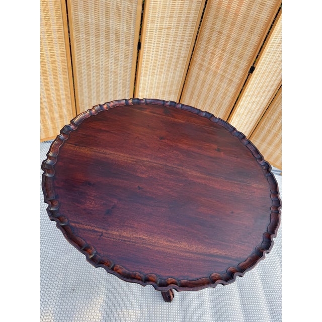 Antique Round Tilt-Top Pedestal Table With Pie Crust Detail For Sale - Image 9 of 18