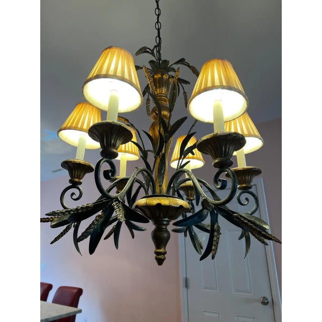 Currey & Company Vintage Regency Tole Wheat Sheaf Chandelier in the Style of Currey and Company For Sale - Image 4 of 11