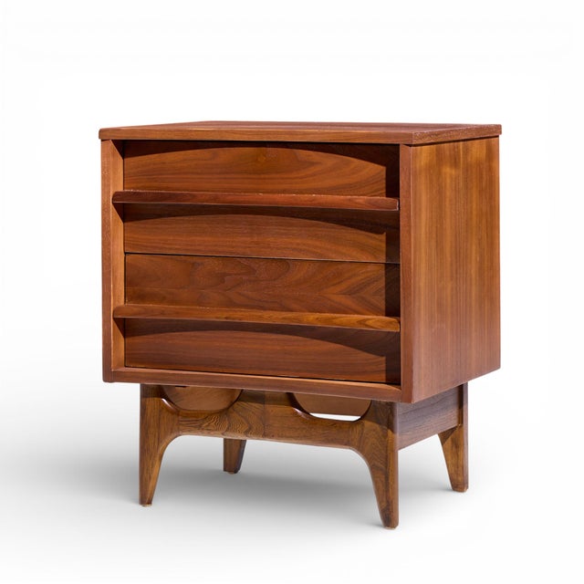 Brown Mid 20th Century Young Manufacturing Mid Century Curved Walnut Nightstands - Pair For Sale - Image 8 of 11