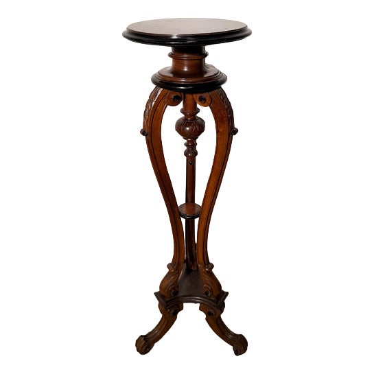 Antique Victorian Pedestal in Walnut For Sale