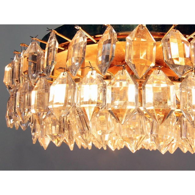 1960s Large Flush Mount Chandelier in Crystal & Brass from Lobmeyr / Bakalowits & Sons For Sale - Image 5 of 7